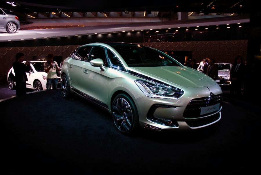  Citroen DS5 2012 года  (фото 141 из 182)